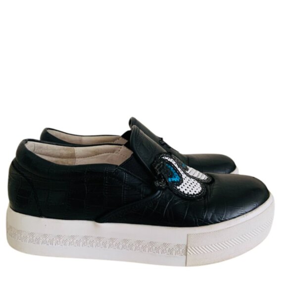 SAFIYA- Leather  - Slip on  sneakers  👀.   6 US/CA - Picture 9 of 11